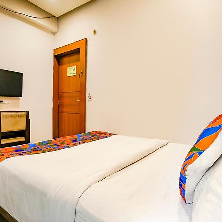 Fabhotel Kyra - Near Airport Road Αχμπανταμπάντ Εξωτερικό φωτογραφία