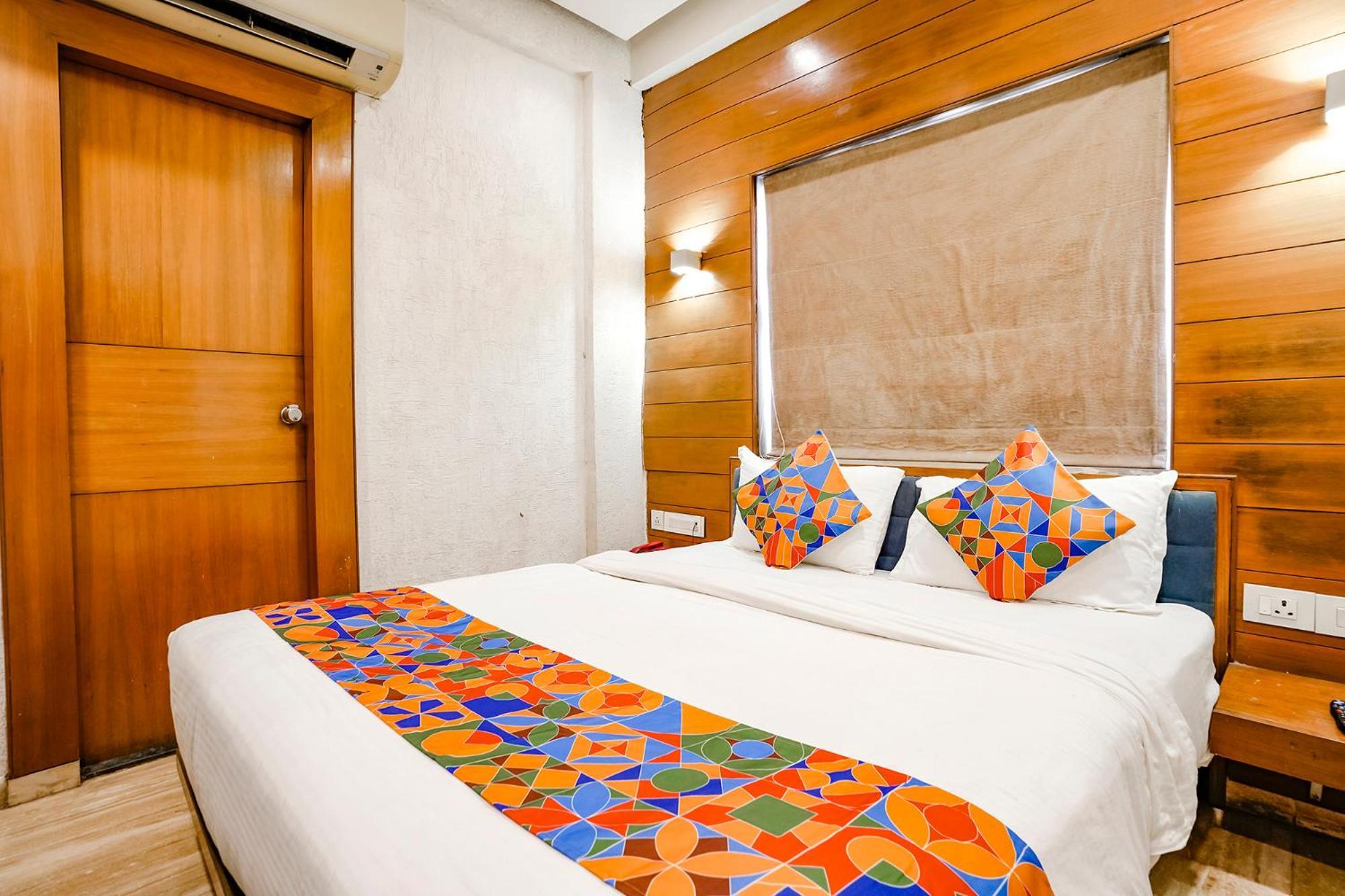 Fabhotel Kyra - Near Airport Road Αχμπανταμπάντ Εξωτερικό φωτογραφία