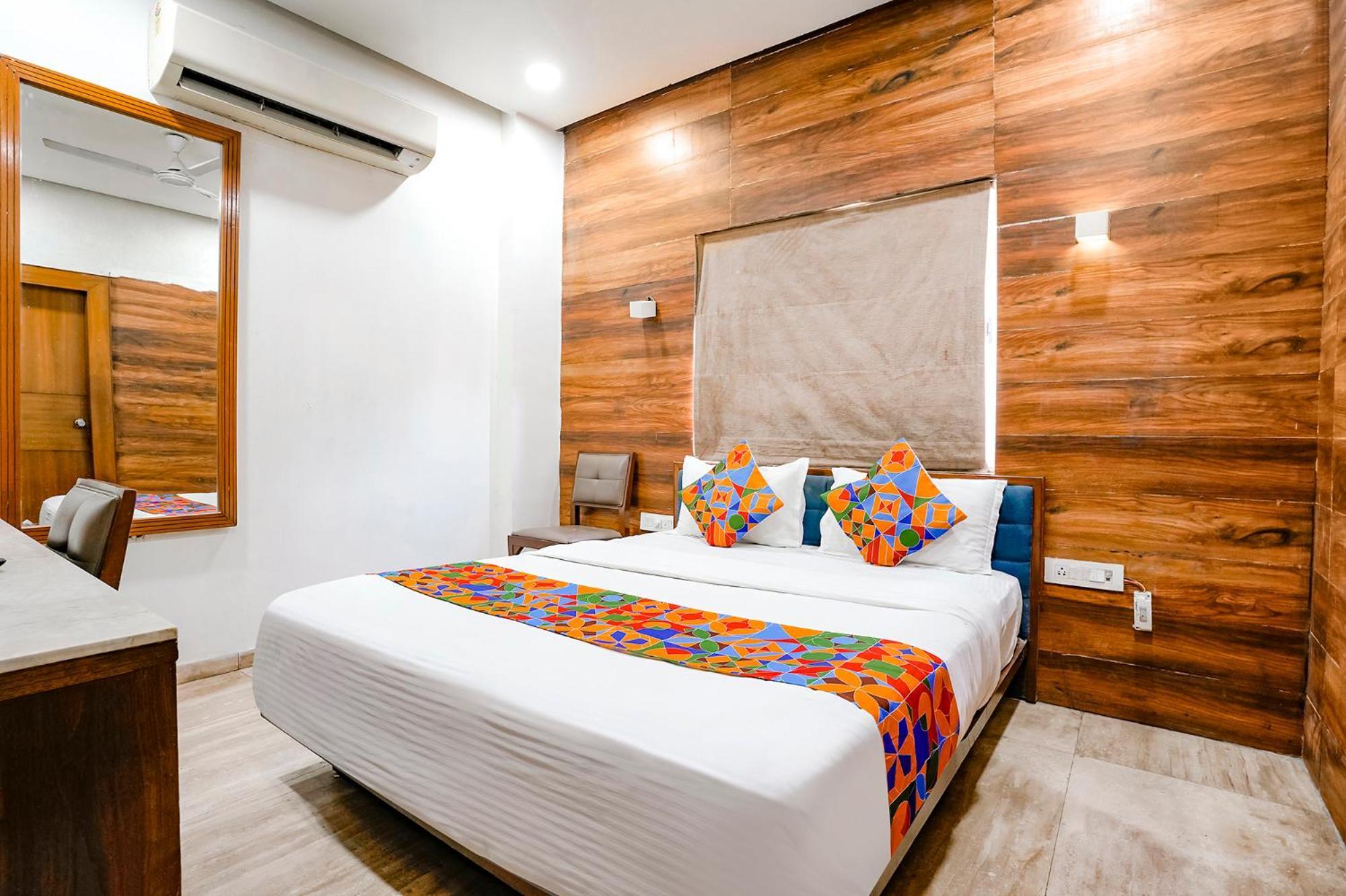 Fabhotel Kyra - Near Airport Road Αχμπανταμπάντ Εξωτερικό φωτογραφία