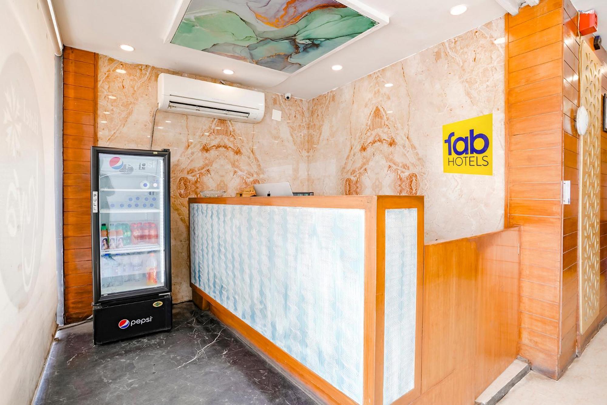 Fabhotel Kyra - Near Airport Road Αχμπανταμπάντ Εξωτερικό φωτογραφία