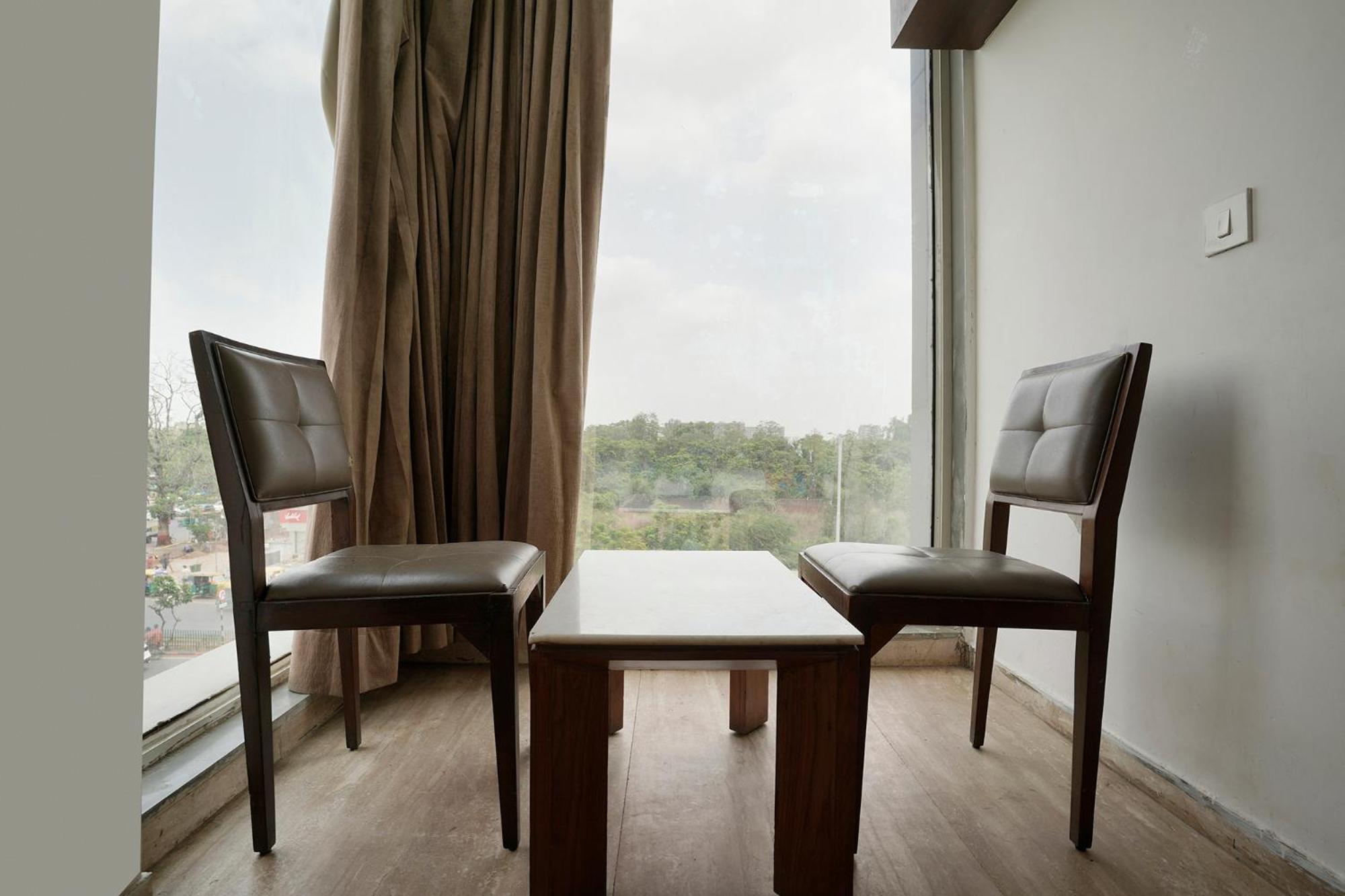 Fabhotel Kyra - Near Airport Road Αχμπανταμπάντ Εξωτερικό φωτογραφία