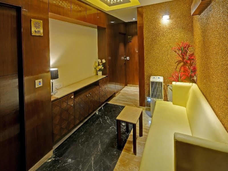 Fabhotel Kyra - Near Airport Road Αχμπανταμπάντ Εξωτερικό φωτογραφία