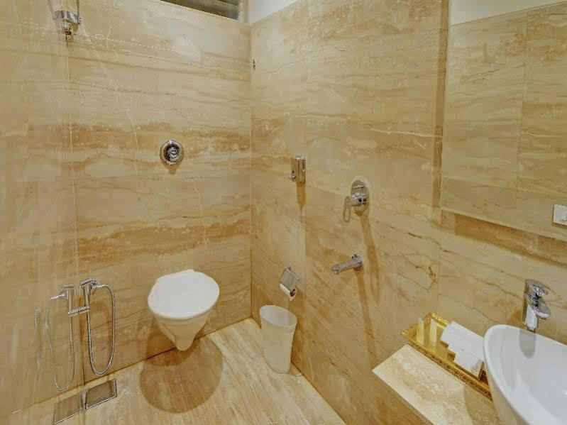 Fabhotel Kyra - Near Airport Road Αχμπανταμπάντ Εξωτερικό φωτογραφία