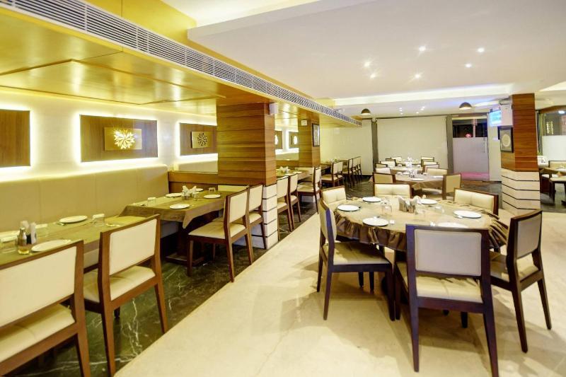 Fabhotel Kyra - Near Airport Road Αχμπανταμπάντ Εξωτερικό φωτογραφία