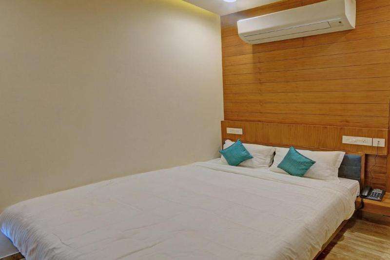 Fabhotel Kyra - Near Airport Road Αχμπανταμπάντ Εξωτερικό φωτογραφία